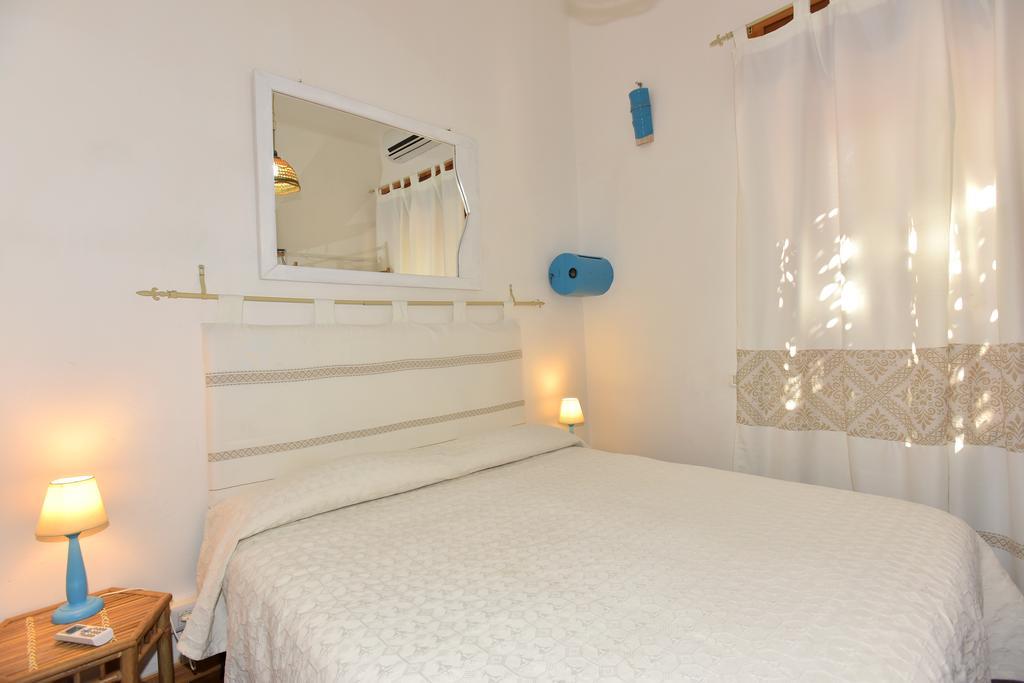 Bed & Breakfast Yin & Yang San Pantaleo Extérieur photo