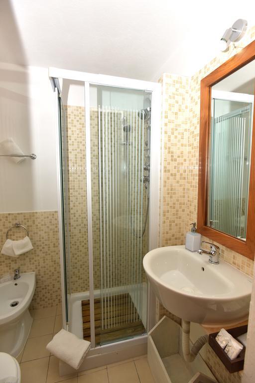 Bed & Breakfast Yin & Yang San Pantaleo Extérieur photo