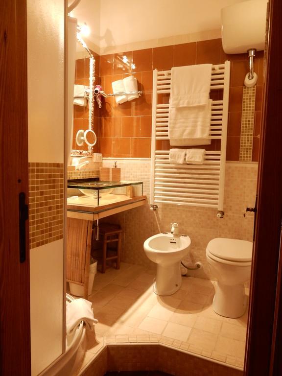 Bed & Breakfast Yin & Yang San Pantaleo Extérieur photo